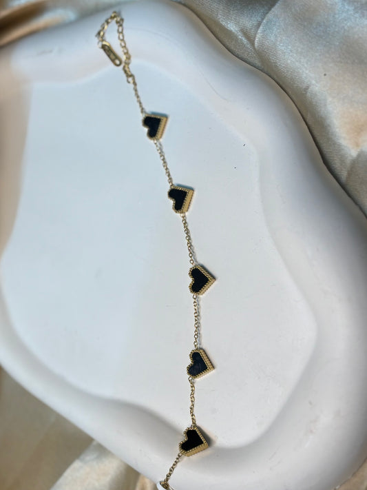 Ailaura sleek Black Heart Charm Bracelet