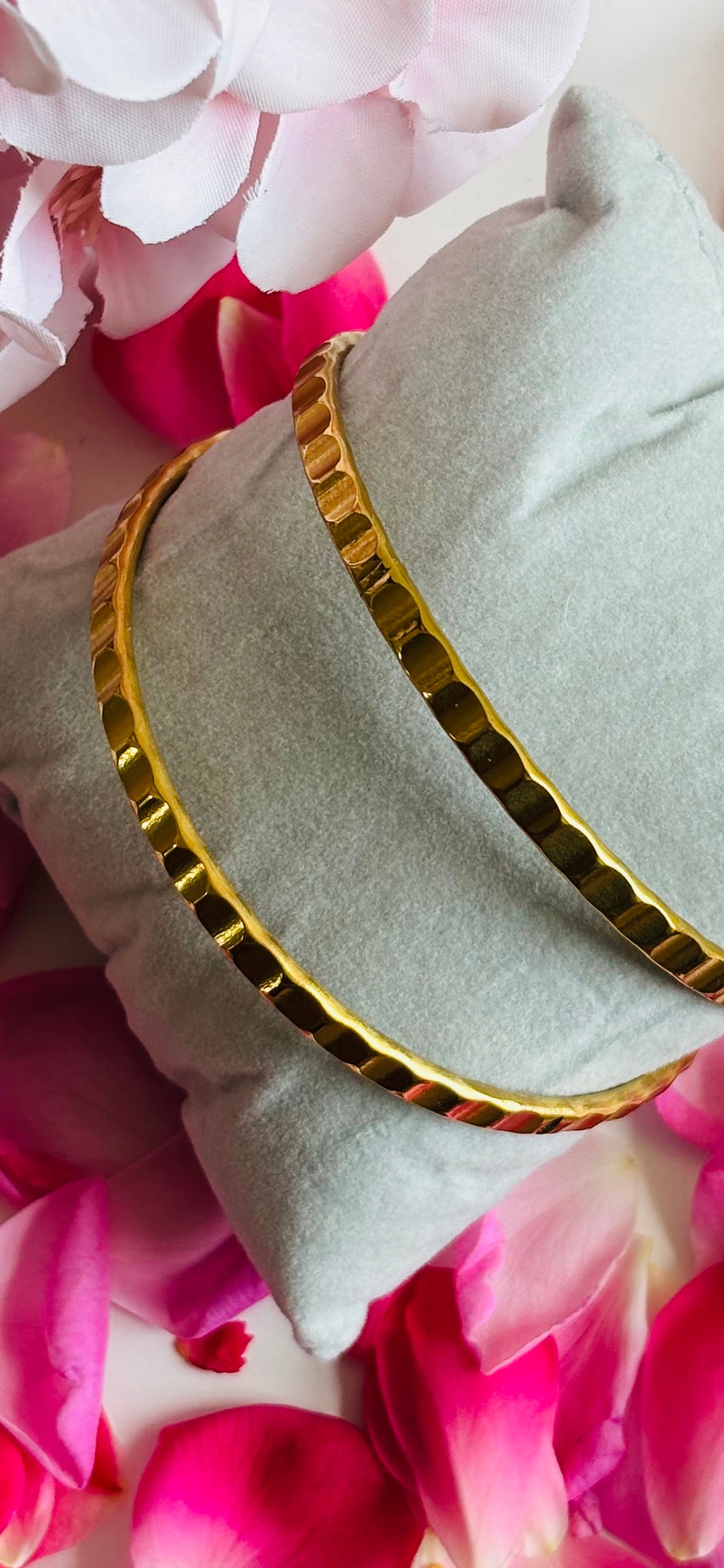 AIlaura Textured Luxe Gold Bangle (Pair)