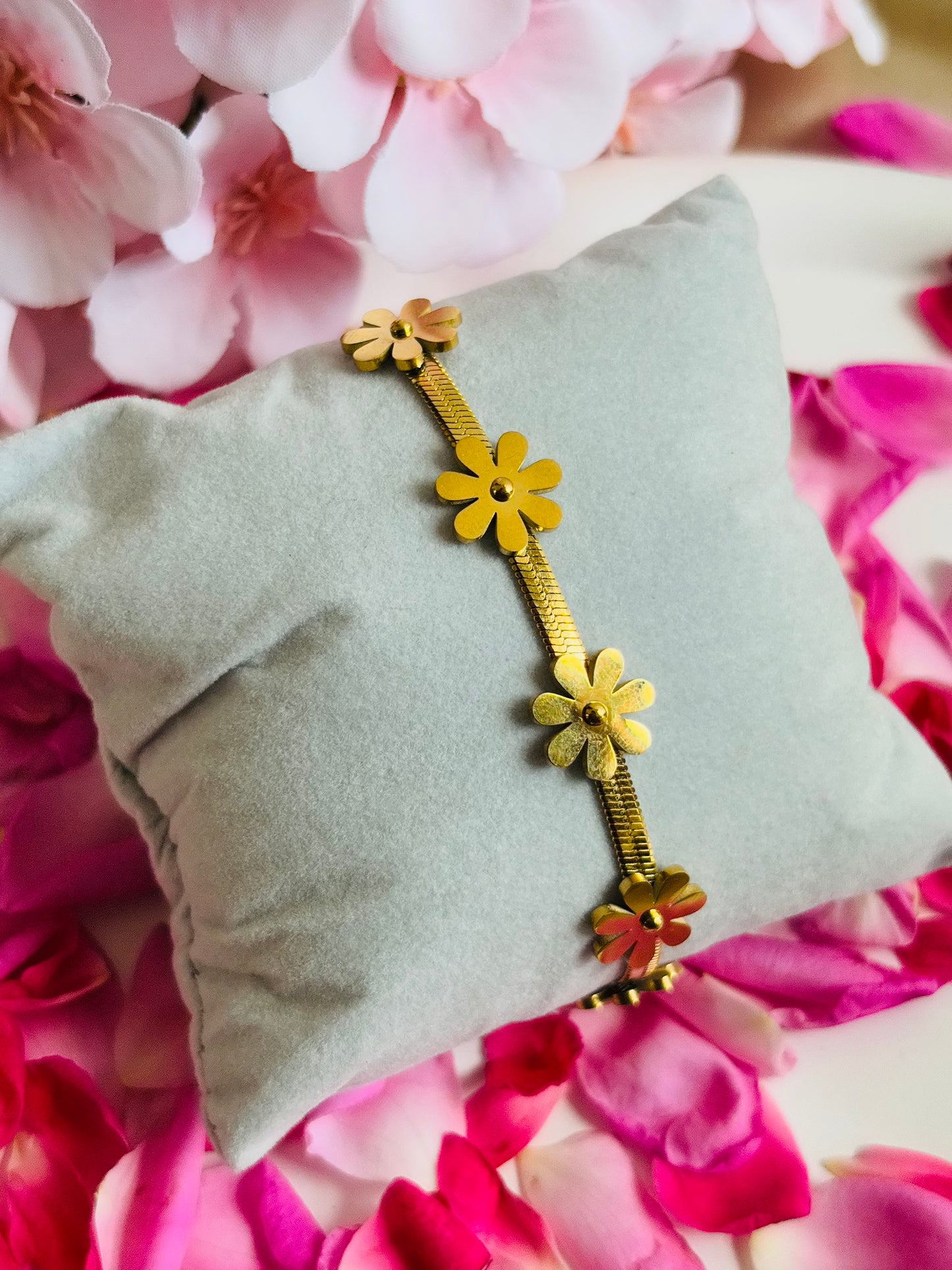 AIlaura Golden Daisy Bracelet