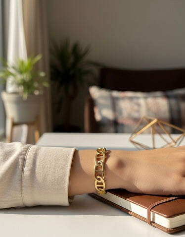 Ailaura Interlock Elan Bangle-Adjustable