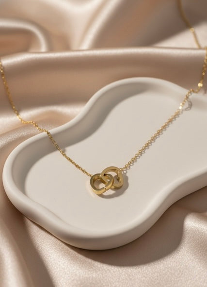 Ailaura Interlinked heart Necklace