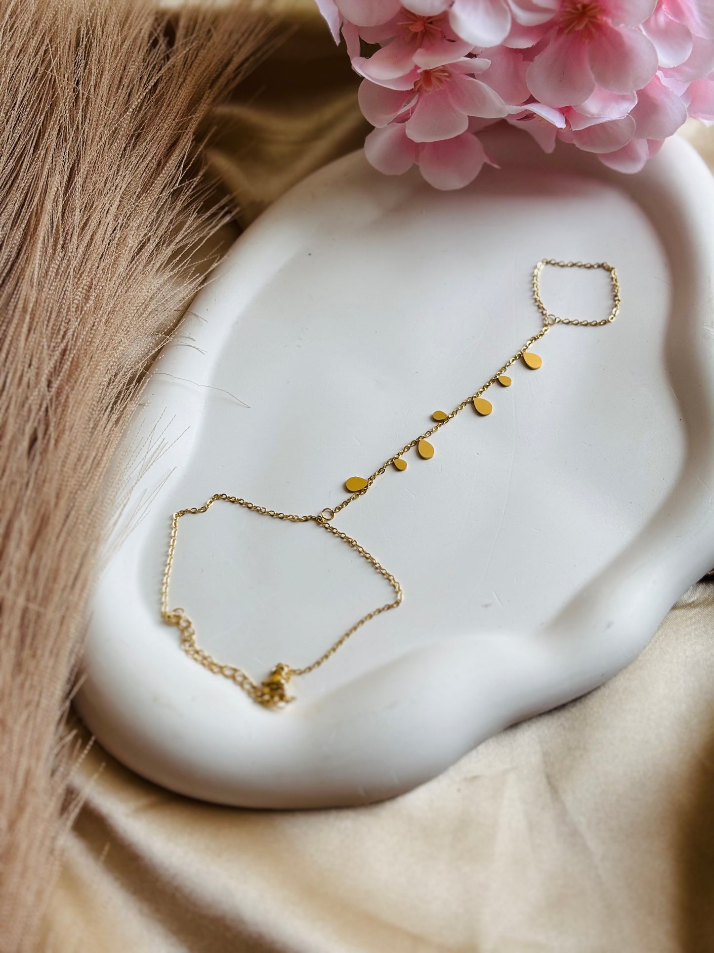 AIlaura Drop Charm Mehandi Hand Chain