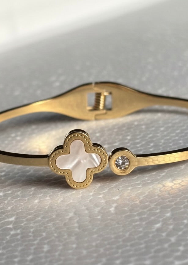 Ailaura Serene Clover Bangle- Adjustable