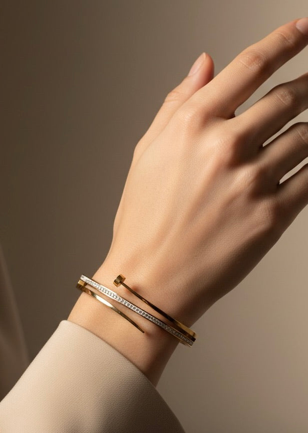 Ailaura Linea Spark Bangle- Adjustable