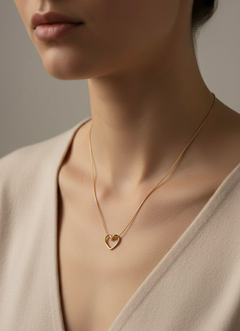 Ailaura double loop Heartline Chain