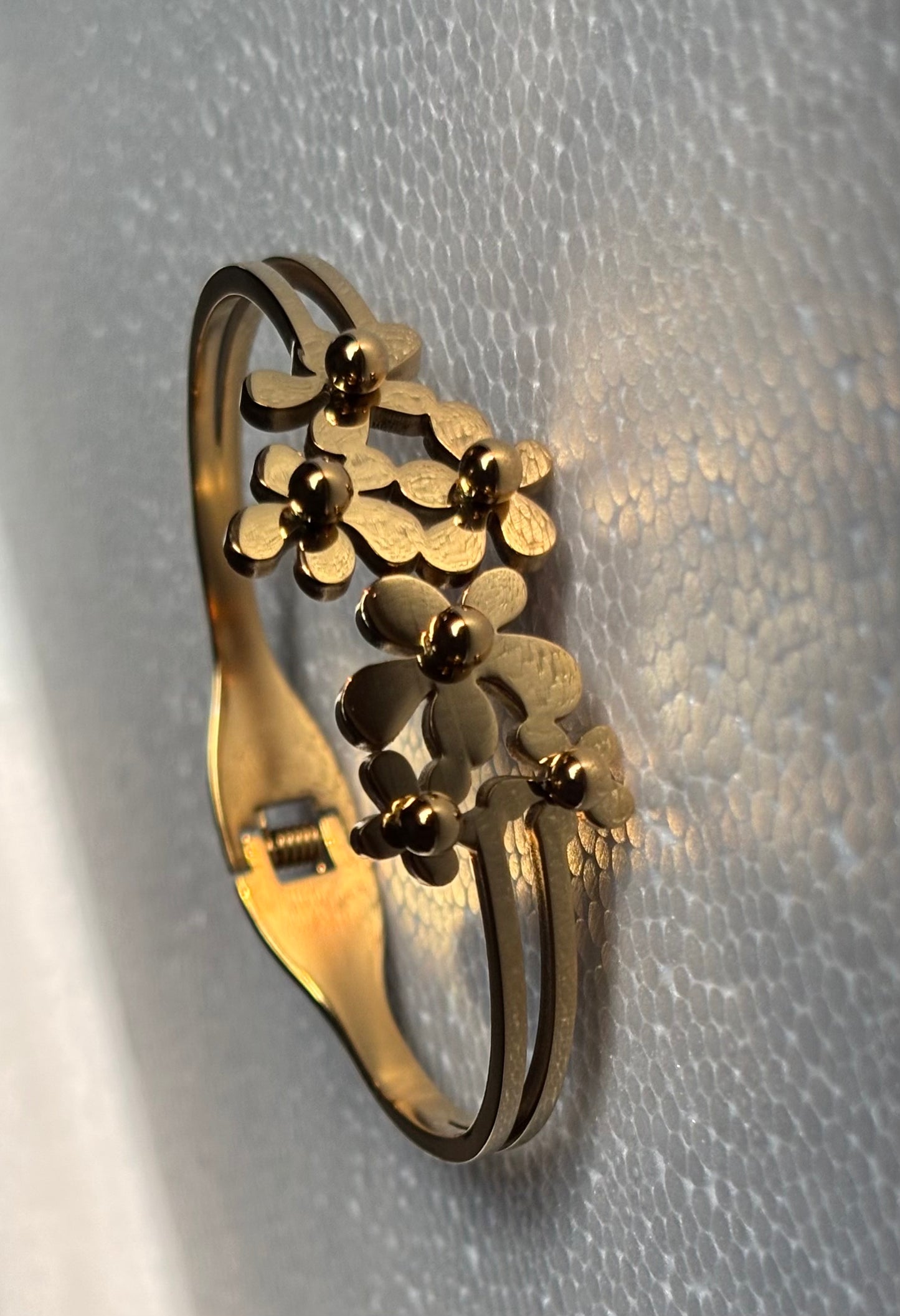 Ailaura Fleure Bloom Bangle- Adjustable