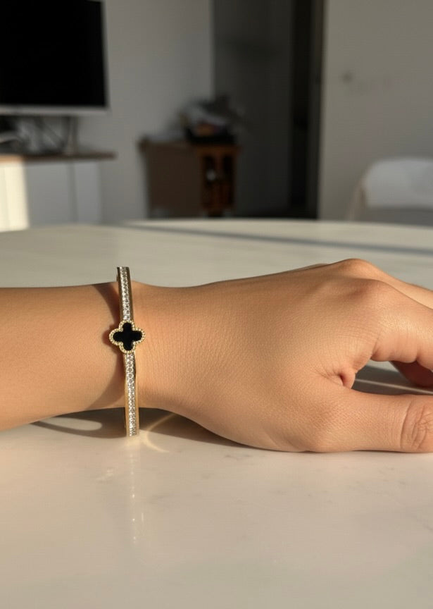 Ailaura Noire Clover Bangle- Adjustable