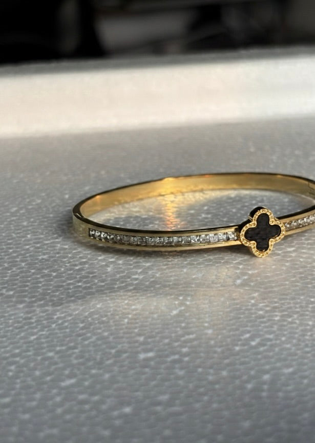 Ailaura Noire Clover Bangle- Adjustable
