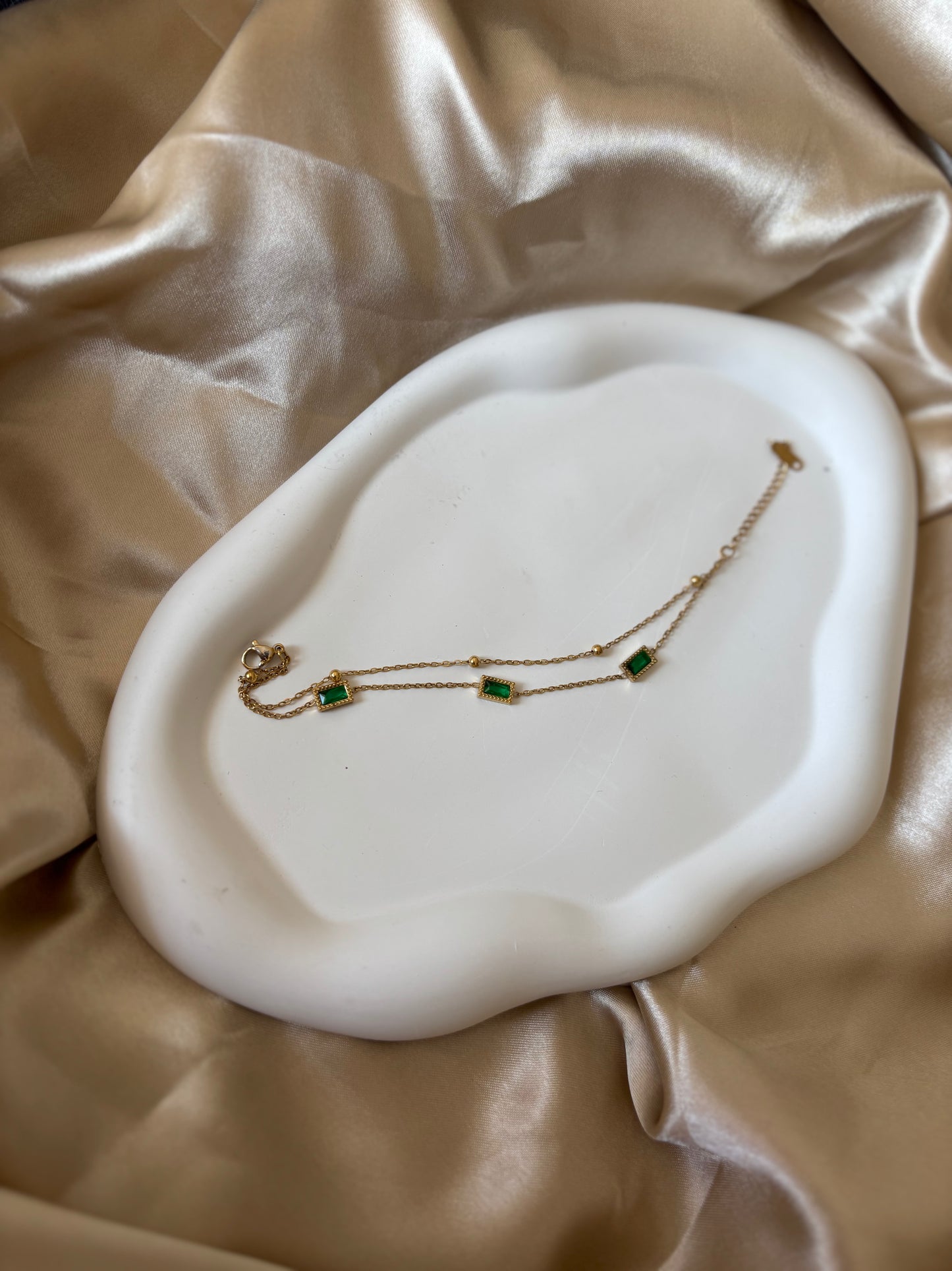 Ailaura Emerald Link Bracelet