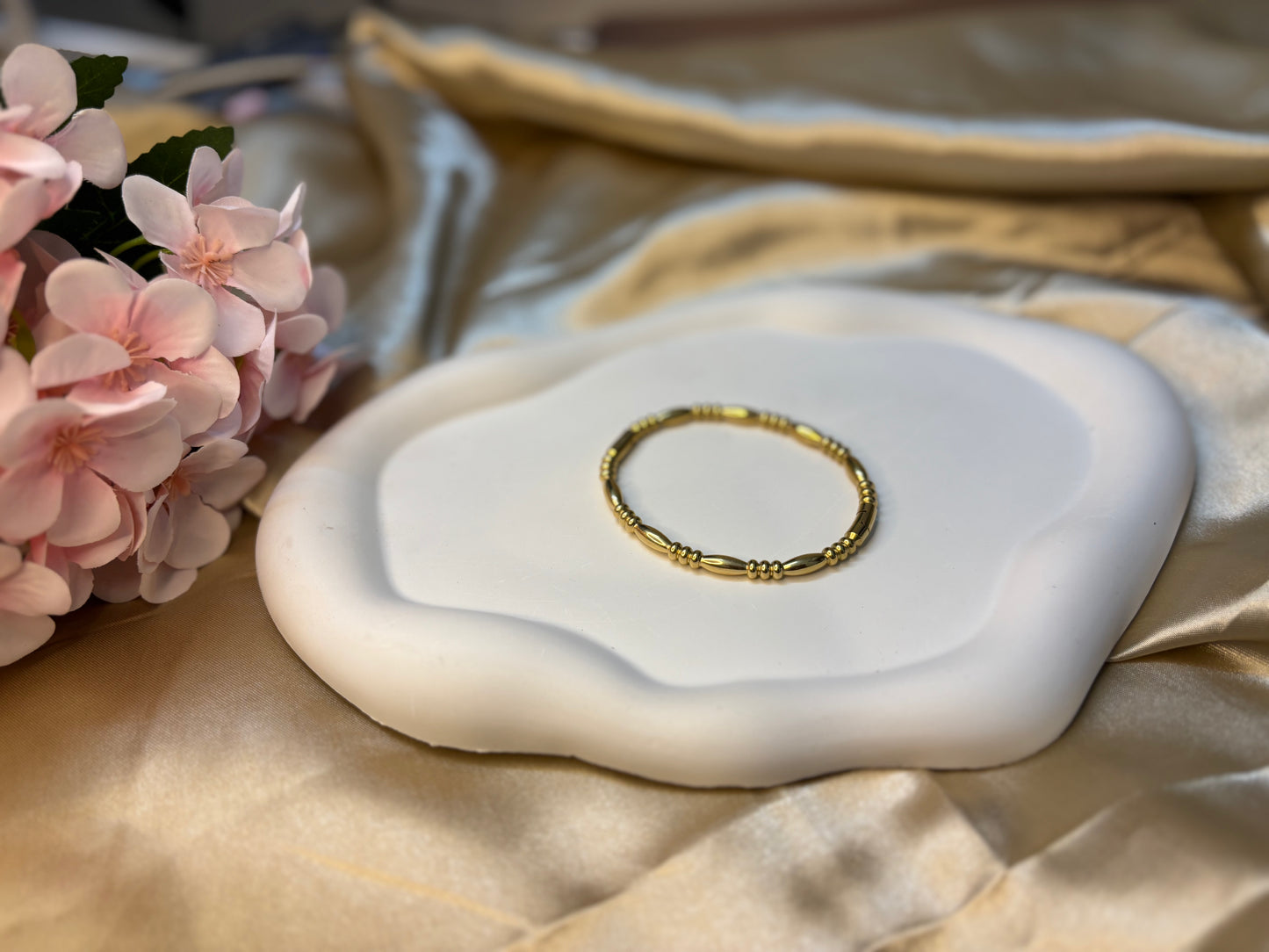 Ailaura Classic Bead Bangle