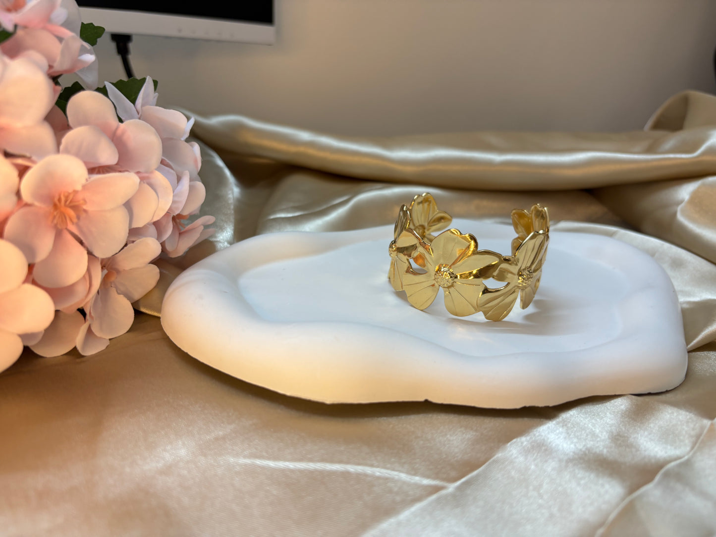 Ailaura Bloom Statement Cuff