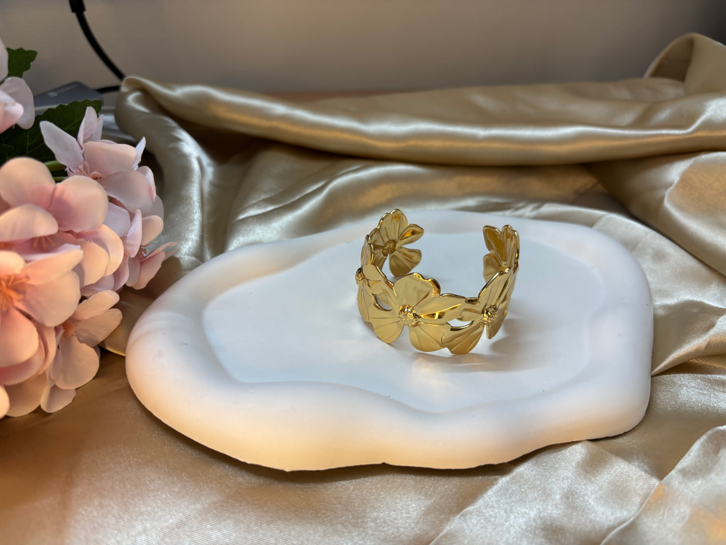 Ailaura Bloom Statement Cuff