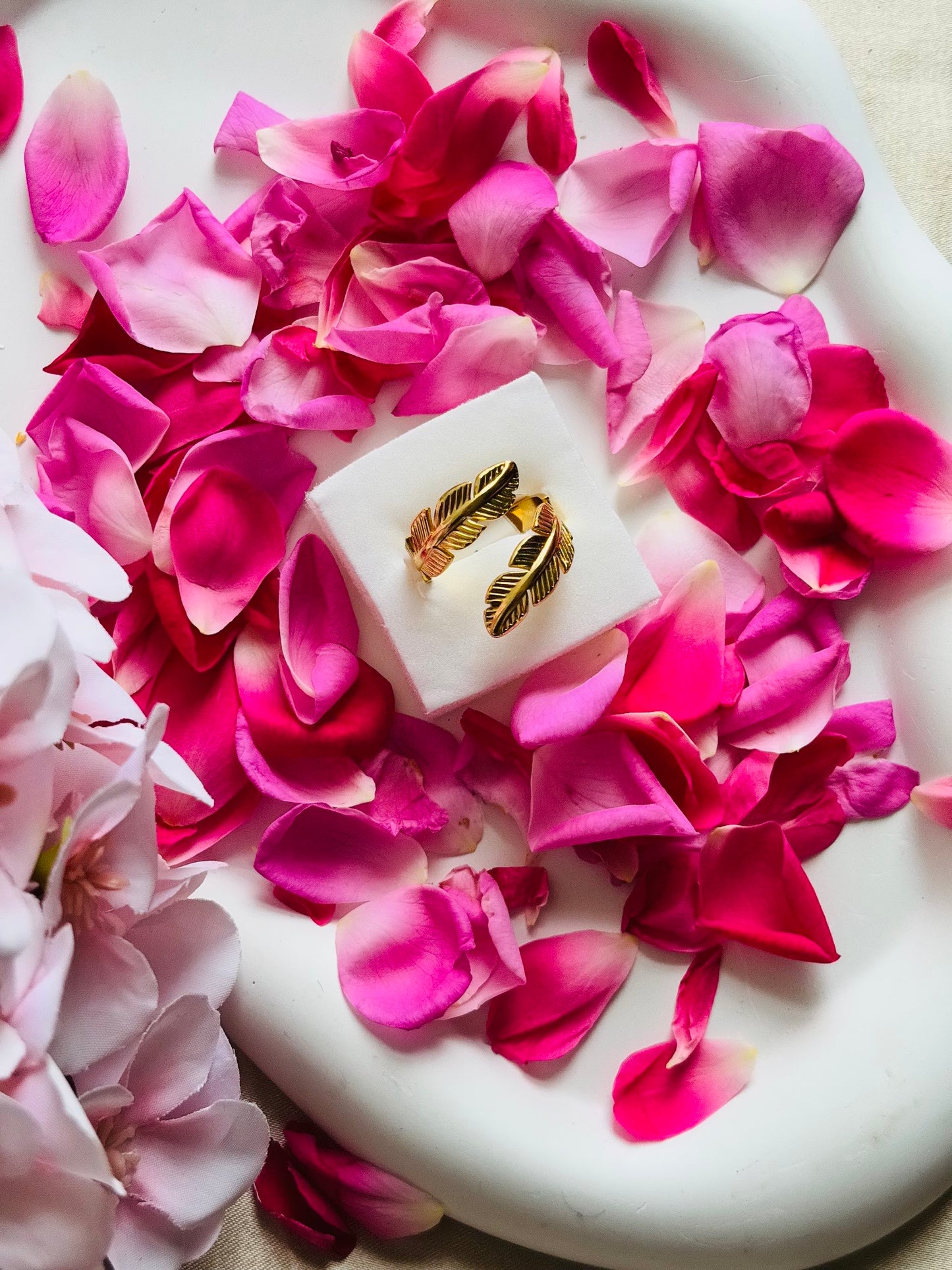 AIlaura Feather Adjustable Ring