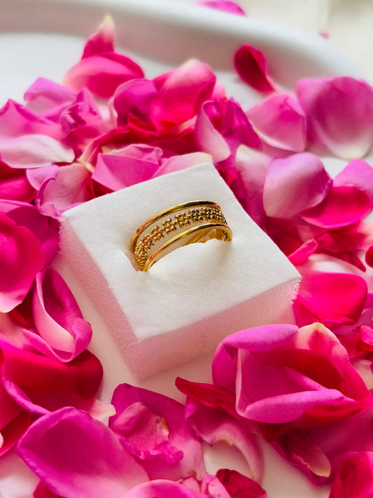 AIlaura Gold Line Adjustable Ring