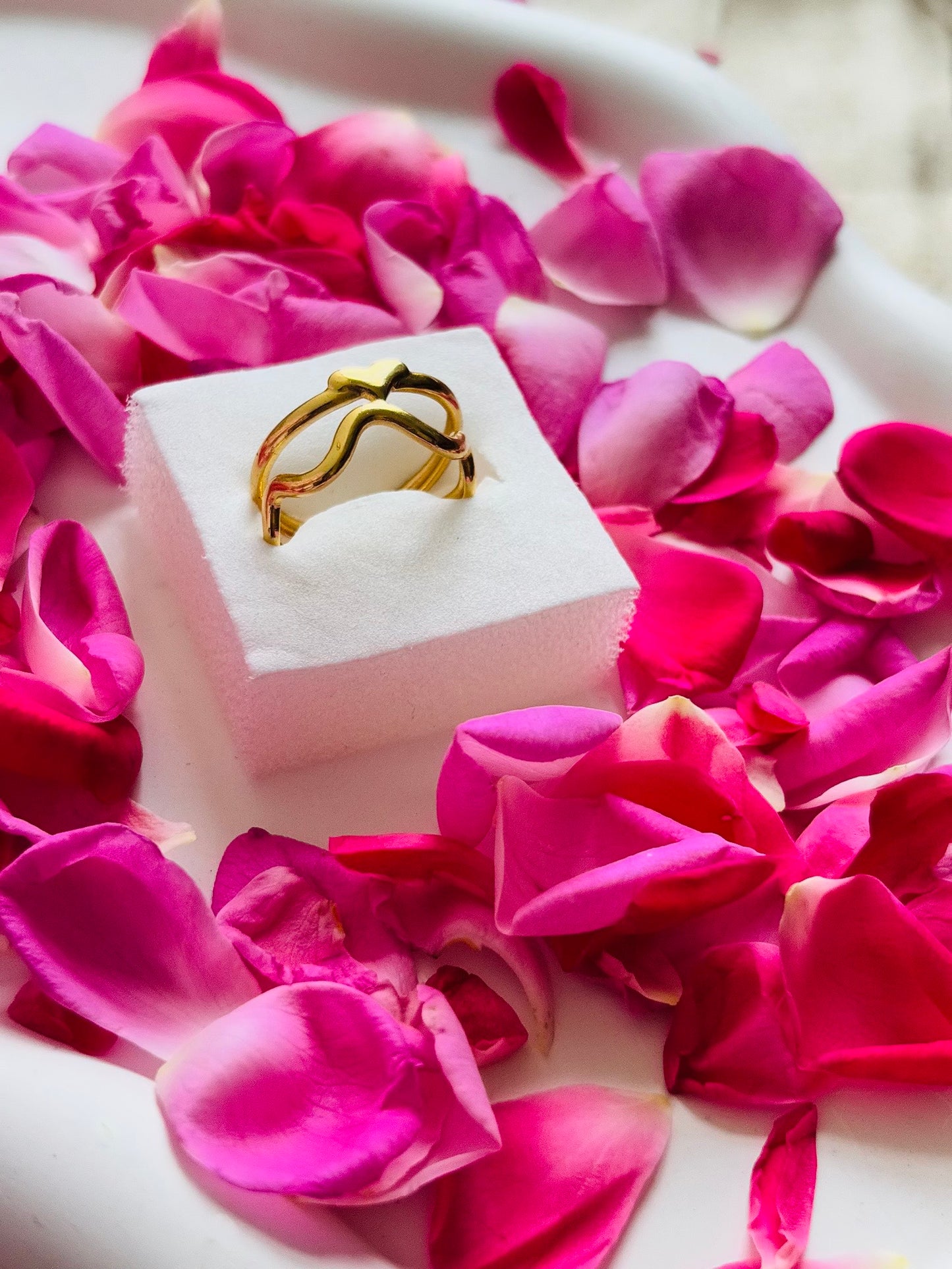 AIlaura Wave Heart Adjustable Ring