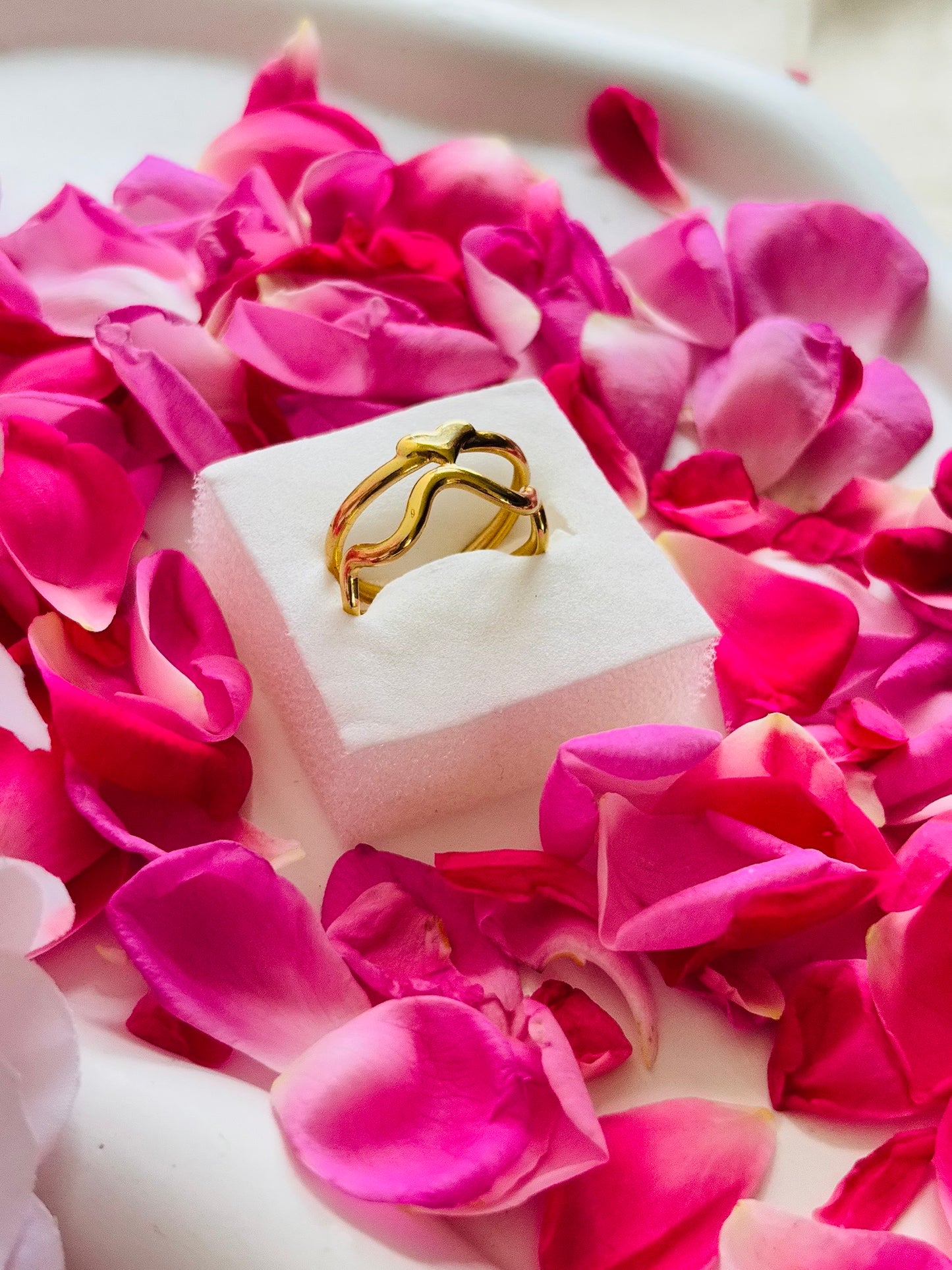 AIlaura Wave Heart Adjustable Ring