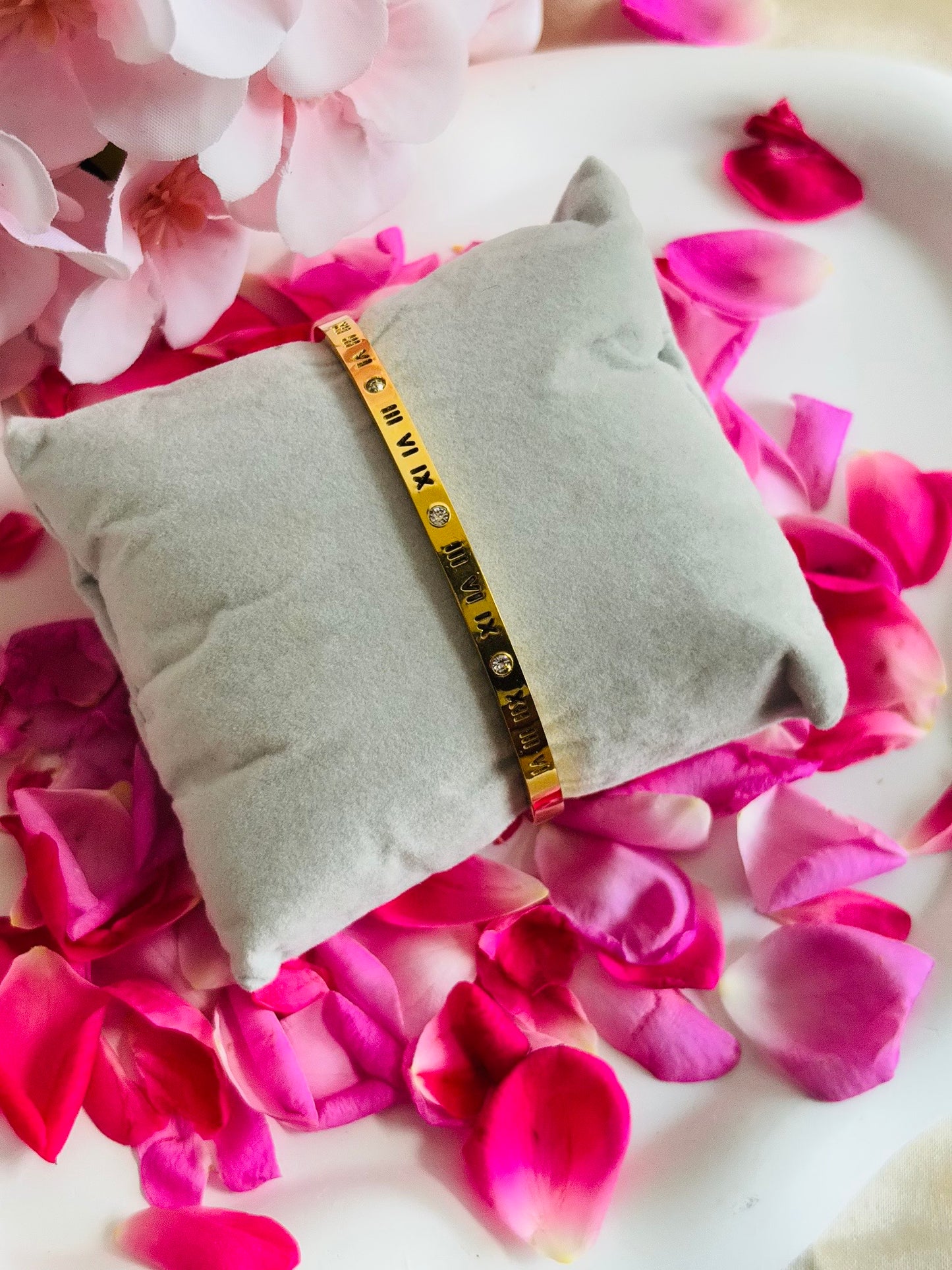 AIlaura Slim Roman Spark Open Kada