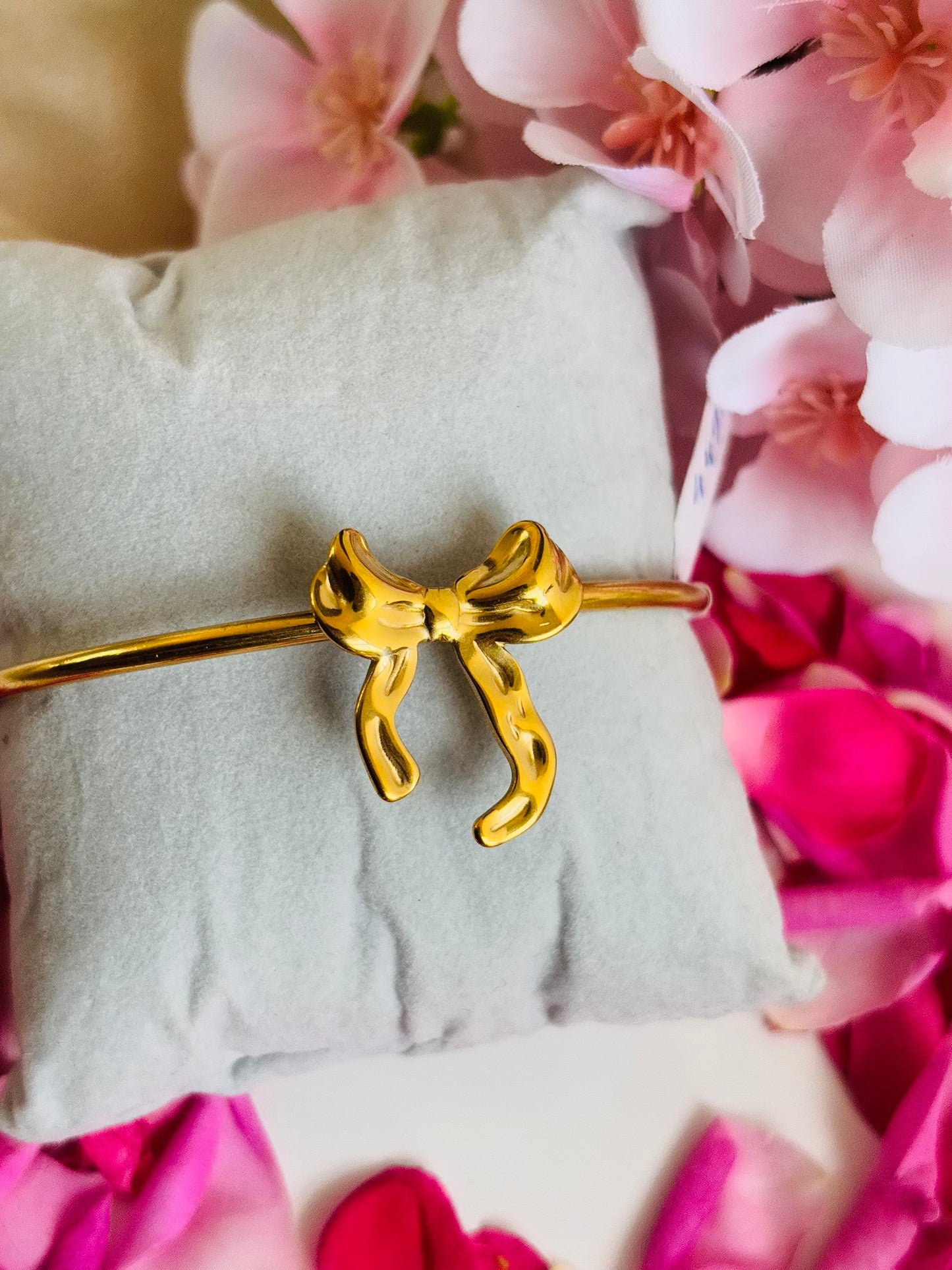 AIlaura Teddy Charm Open Kada