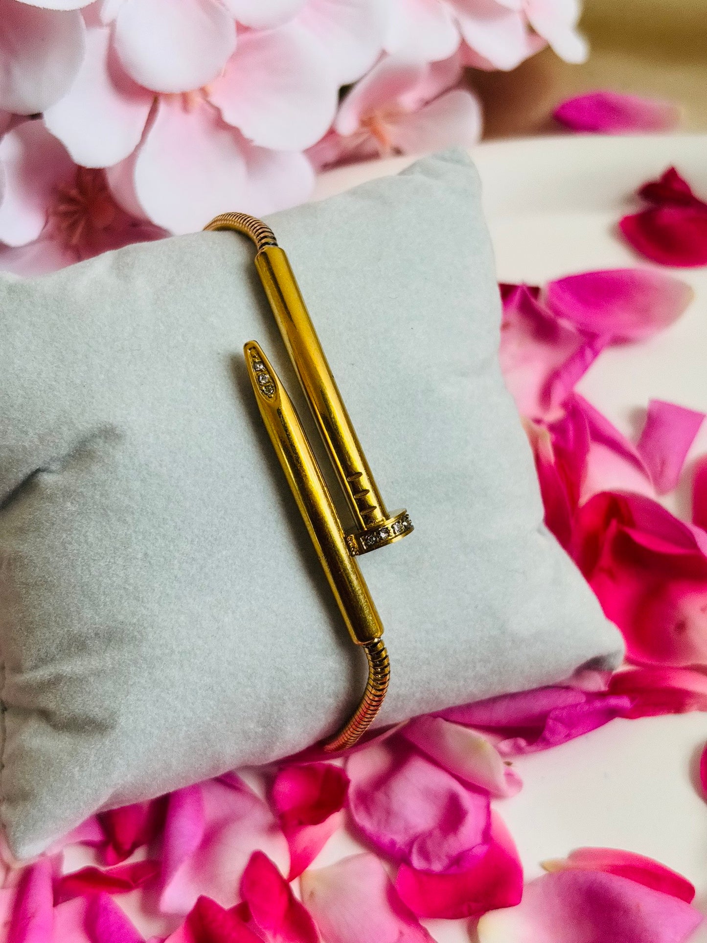 AIlaura Gold Nail Style Bracelet